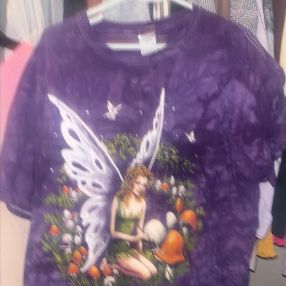 Gildan vintage Purple fairy mushroom Graphic Tee